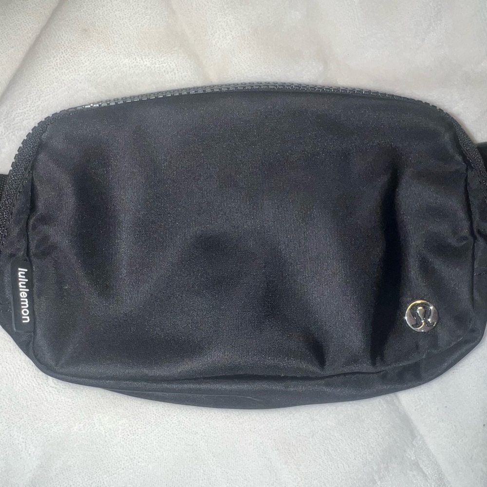 lululemon athletica Black Belt Bag